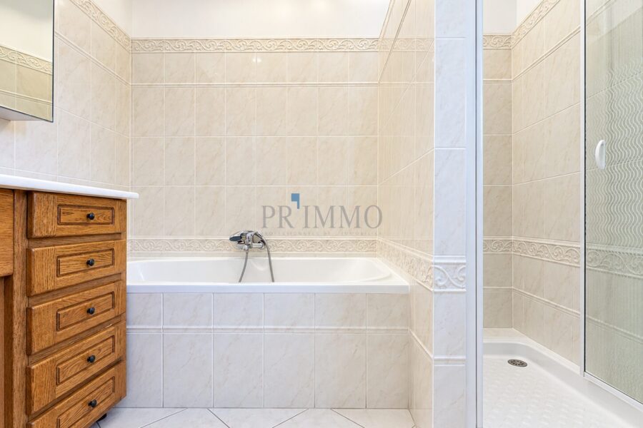 Maison à vendre à Fréjus — Vue mer — photo 12