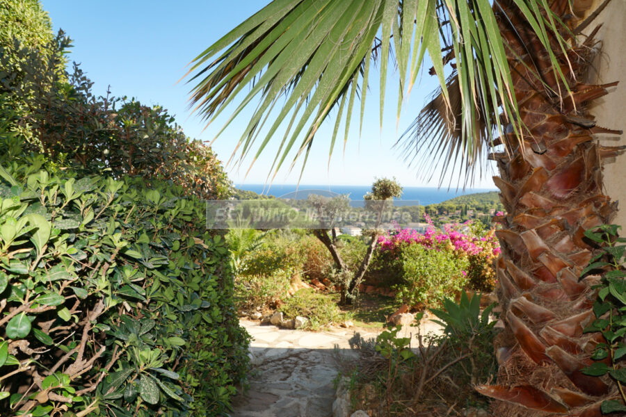 Maison à vendre à Cavalaire-sur-Mer — Vue mer — photo 9