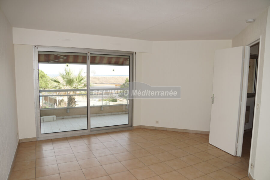 Appartement à vendre à Cavalaire-sur-Mer — Vue mer — photo 3