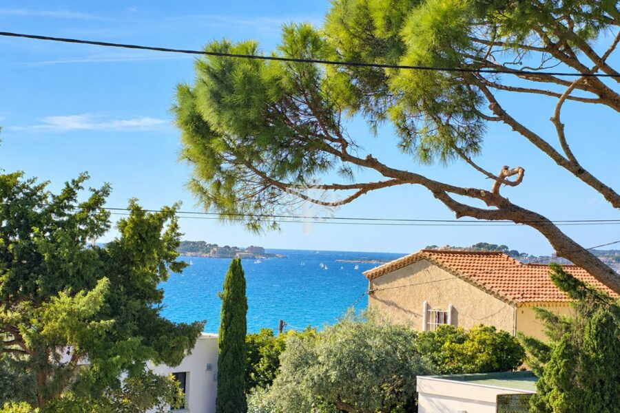 Appartement à vendre à Sanary-sur-Mer — Vue mer — photo 7