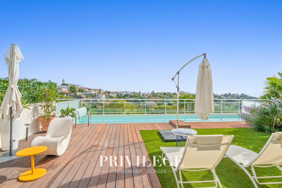 Maison à vendre à Nice — Vue sur la ville — photo 4