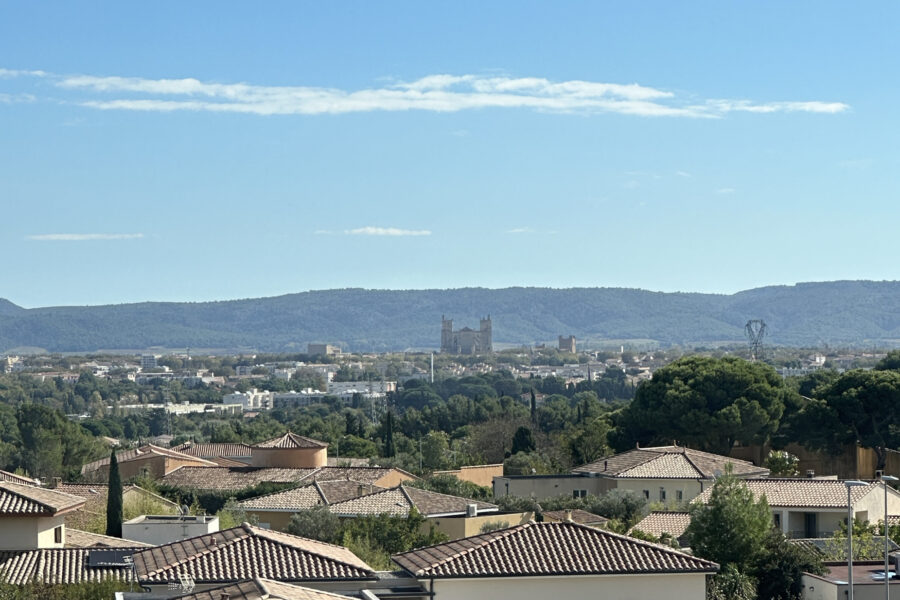 Maison à vendre à Narbonne — Vue sur la ville — photo 1