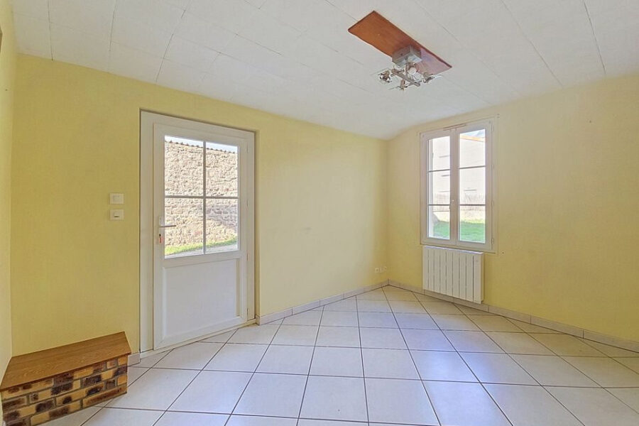 Maison à vendre à Chiché — Vue nature — photo 3
