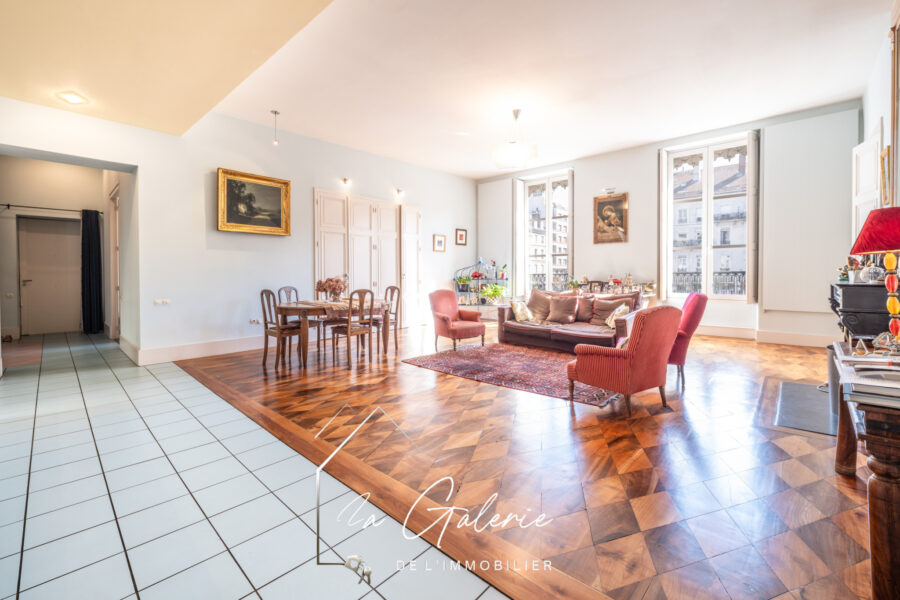 Appartement à vendre à Grenoble — Vue sur la ville — photo 3