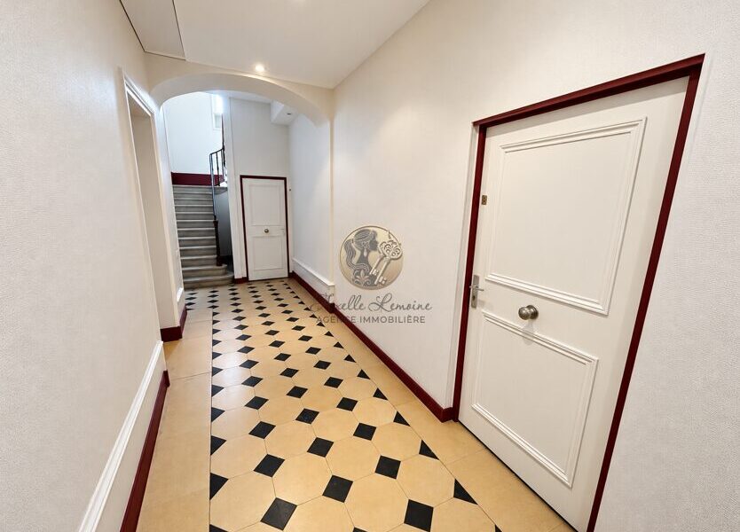 Appartement à vendre à Lucenay — Vue parc & jardin — photo 18