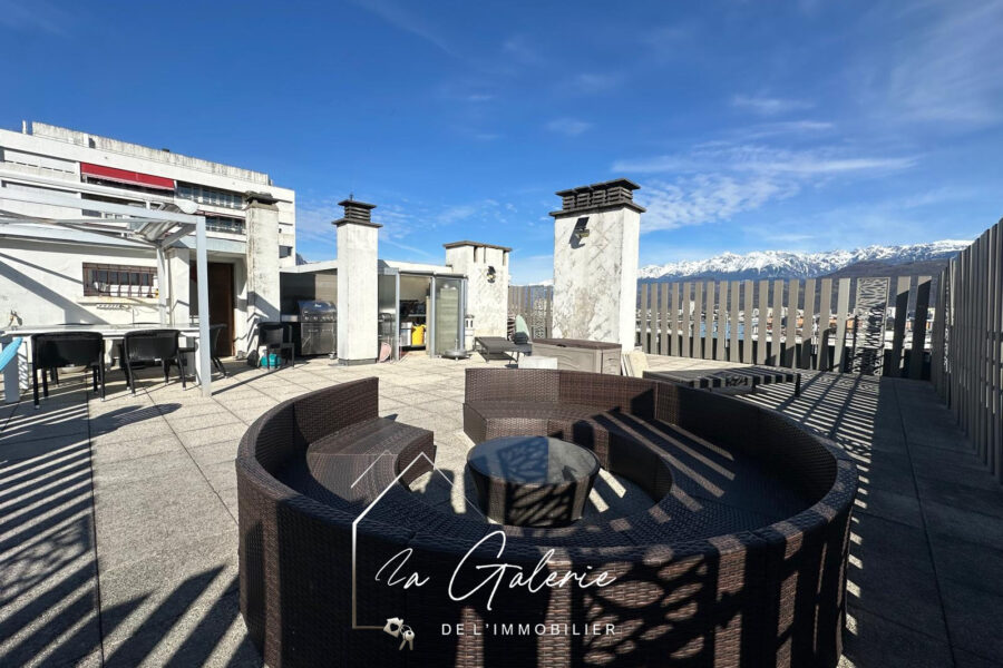 Appartement à vendre à Grenoble — Vue montagne — photo 2