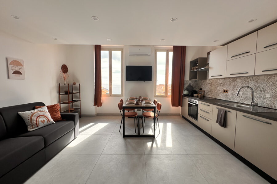 Appartement en location vacances à Roquebrune-Cap-Martin — Vue mer — photo 3