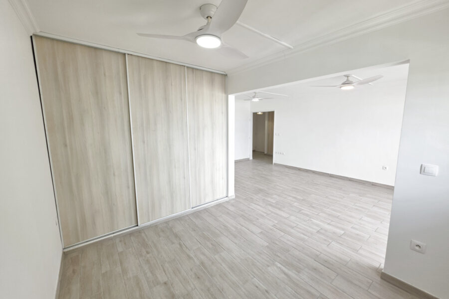 Appartement à vendre à Saint-Denis — Vue mer — photo 4