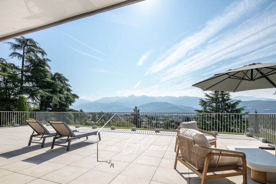 Maison à vendre à La Tronche — Vue montagne — photo 16