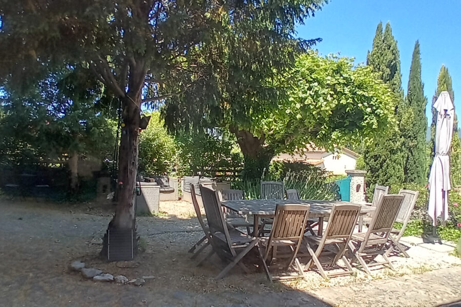 Maison à vendre à Mormoiron — Vue dégagée — photo 4