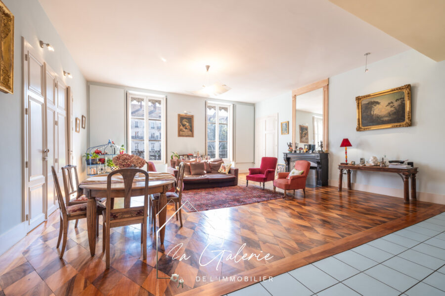 Appartement à vendre à Grenoble — Vue sur la ville — photo 2