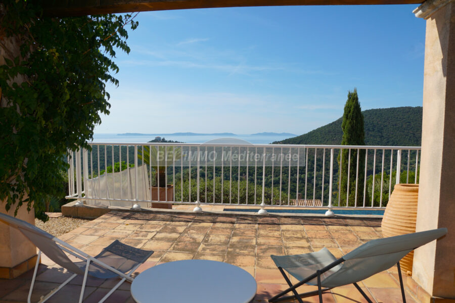 Maison à vendre à Cavalaire-sur-Mer — Vue mer — photo 8