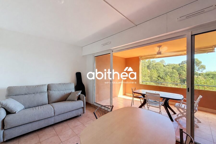 Appartement à vendre à Théoule-sur-Mer — Vue mer — photo 9