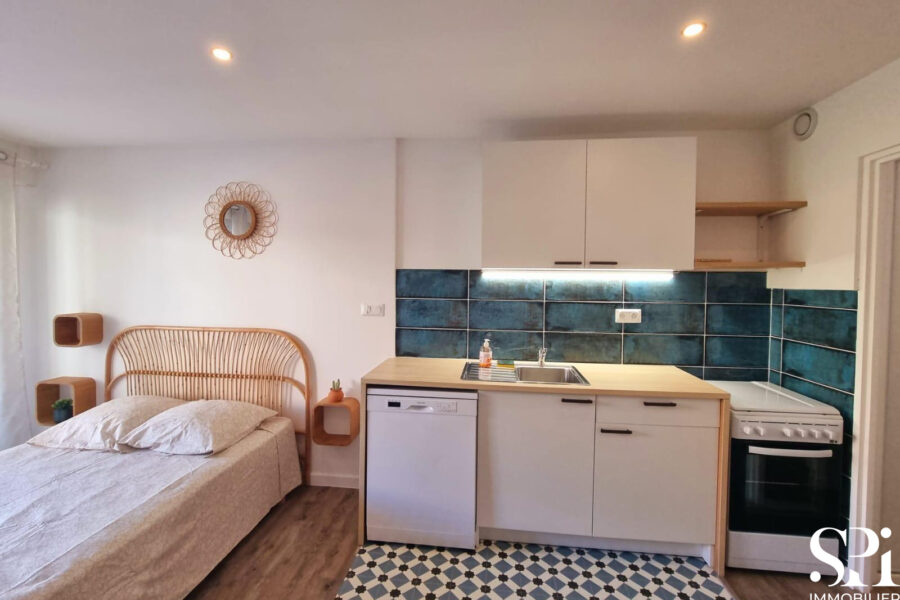 Appartement à louer à Hyères — Vue marina & port — photo 6