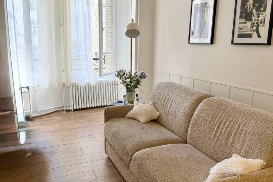 Appartement à vendre à Paris 1er arrondissement — Vue sur la ville — photo 2
