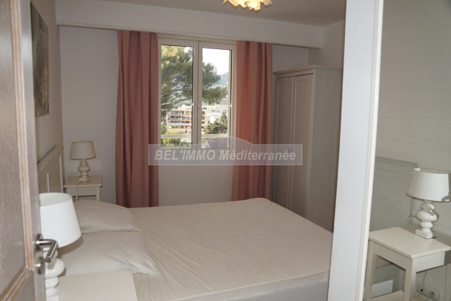 Appartement en location vacances à Cavalaire-sur-Mer — Vue nature — photo 7