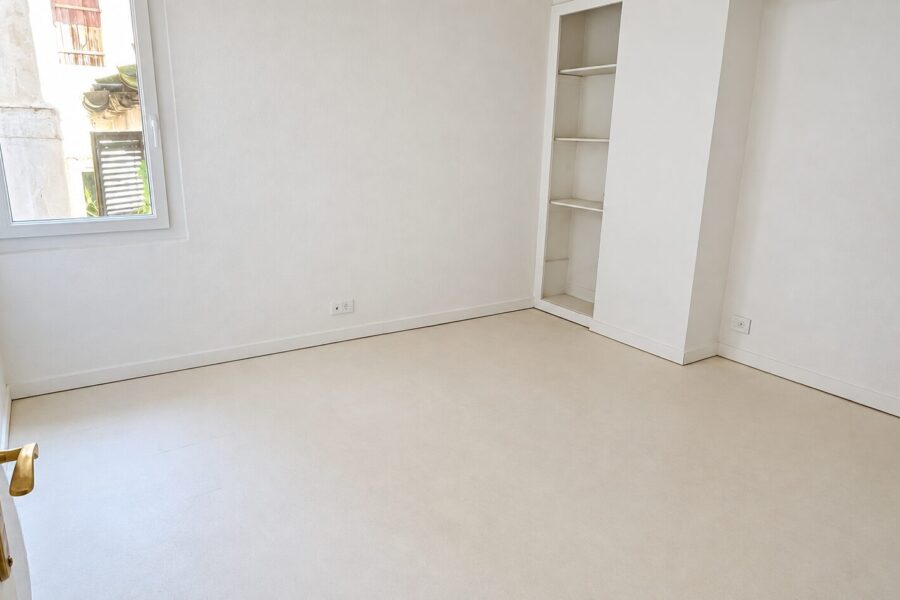 Maison à vendre à Montauroux — Vue parc & jardin — photo 5
