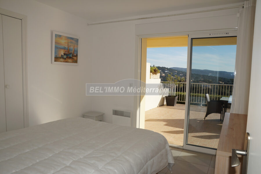 Appartement en location vacances à Cavalaire-sur-Mer — Vue mer — photo 7