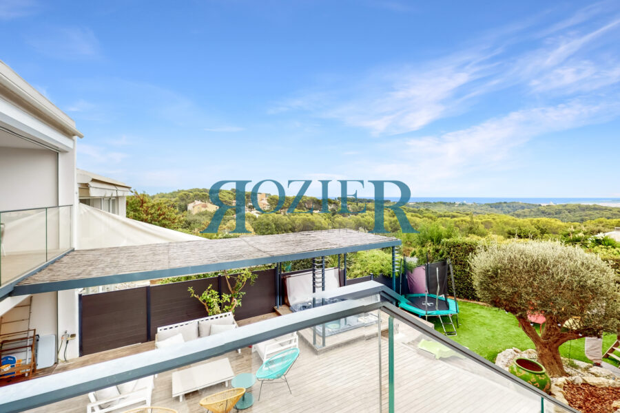 Maison à vendre à Vallauris — Vue mer — photo 1
