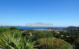 Appartement à vendre à Cavalaire-sur-Mer — Vue mer — photo 1