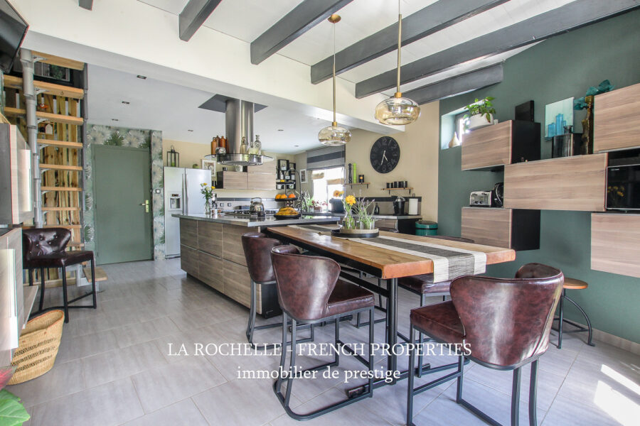 Maison à vendre à Saint-Pierre-le-Vieux — Vue dégagée — photo 9