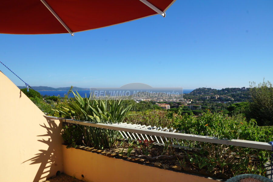 Appartement à vendre à Cavalaire-sur-Mer — Vue mer — photo 8