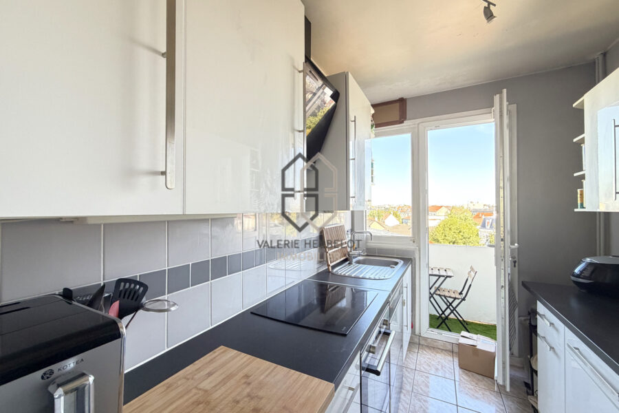 Appartement à vendre à Saint-Maur-des-Fossés — Vue sur la ville — photo 6