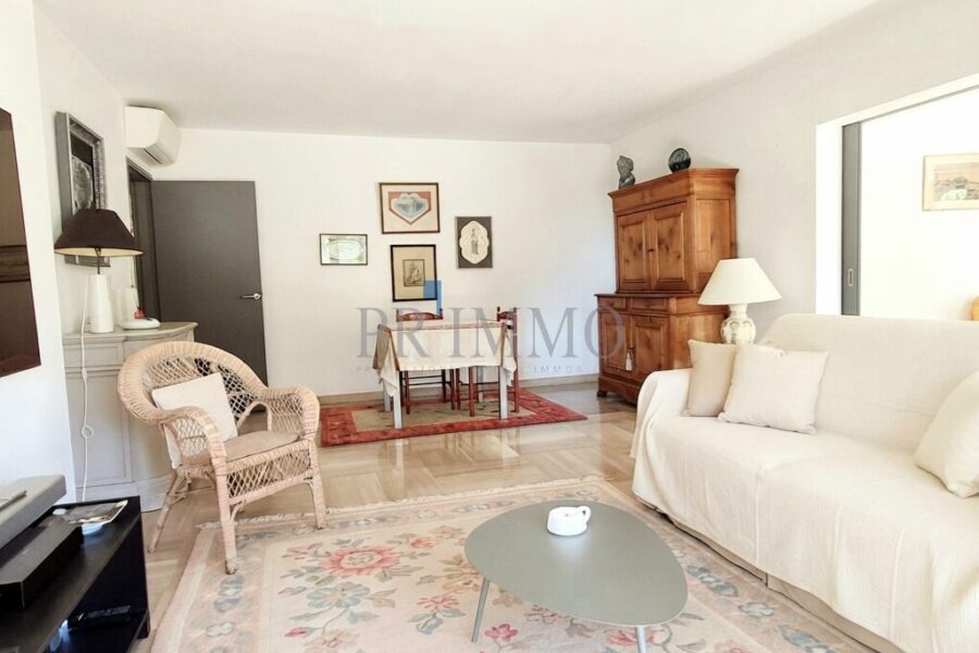 Appartement à vendre à Saint-Raphaël — Vue mer — photo 6
