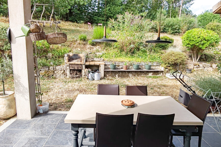 Maison à vendre à Désaignes — Vue parc & jardin — photo 1