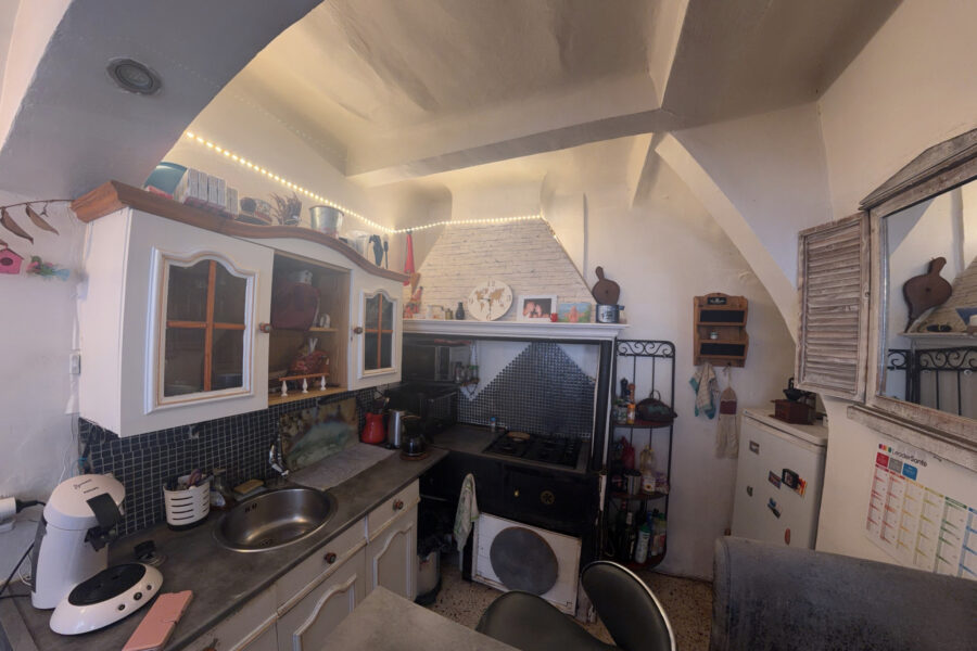 Maison à vendre à Nans-les-Pins — Vue sur la ville — photo 3