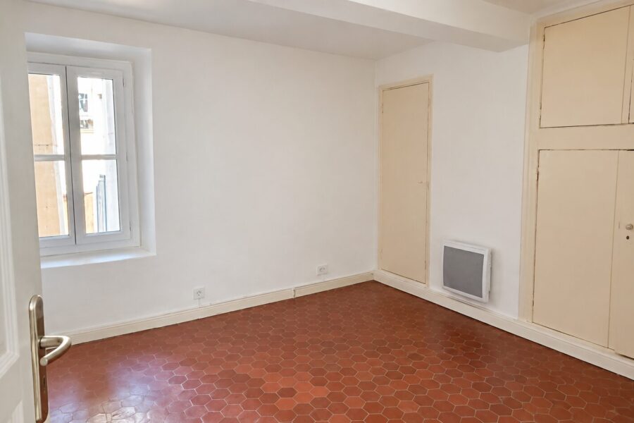Maison à vendre à Montauroux — Vue parc & jardin — photo 7