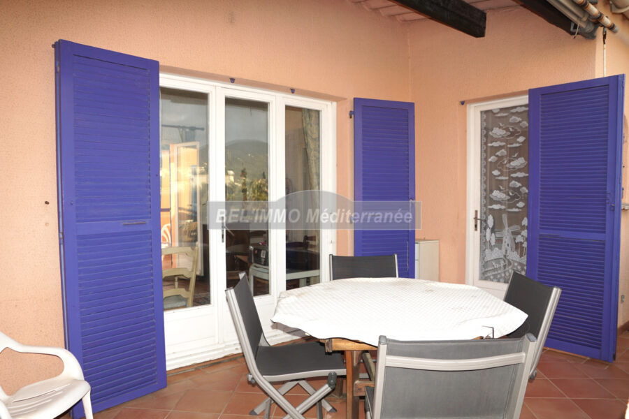 Appartement à vendre à Cavalaire-sur-Mer — Vue mer — photo 4