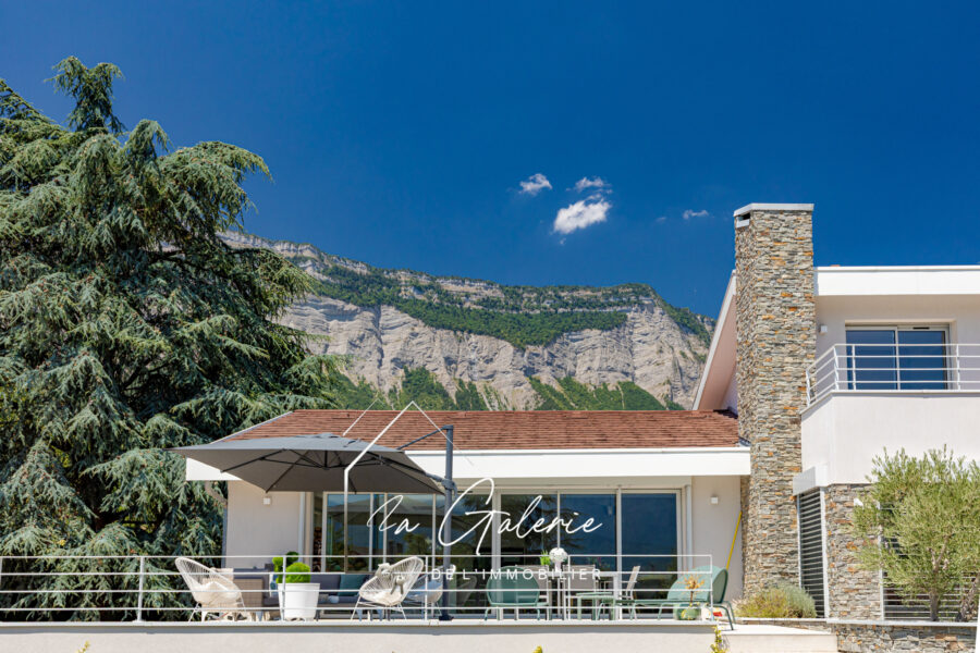 Maison à vendre à Montbonnot-Saint-Martin — Vue montagne — photo 1