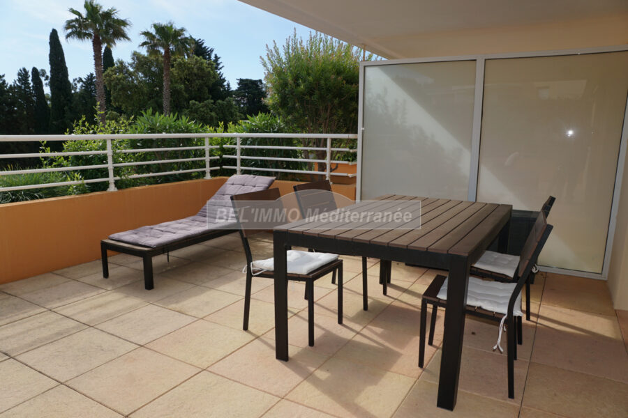 Appartement en location vacances à Cavalaire-sur-Mer — Vue nature — photo 5