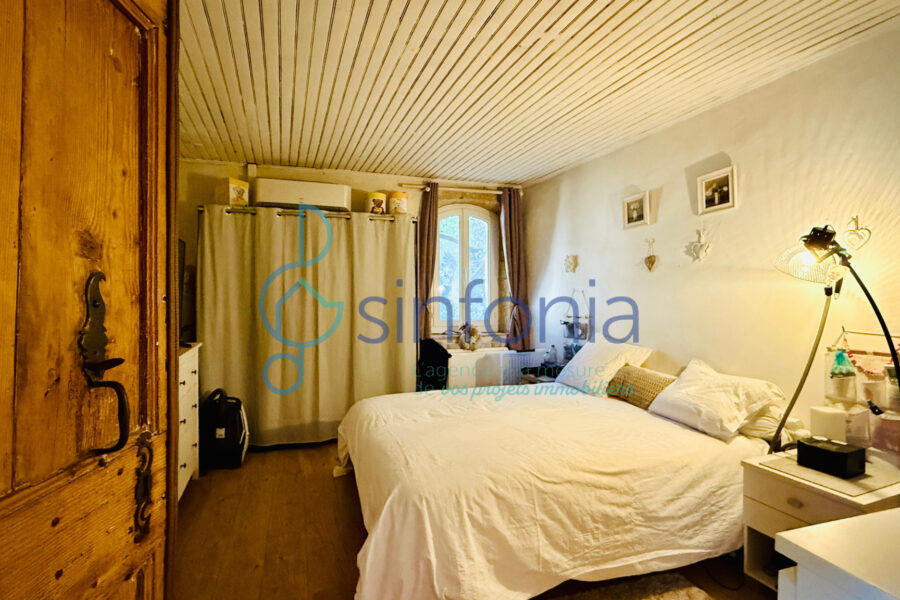 Maison à vendre à Lédenon — Vue sur la ville — photo 9