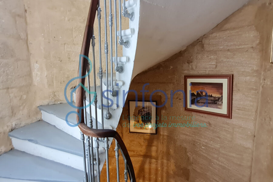 Maison à vendre à Remoulins — Vue sur la ville — photo 8