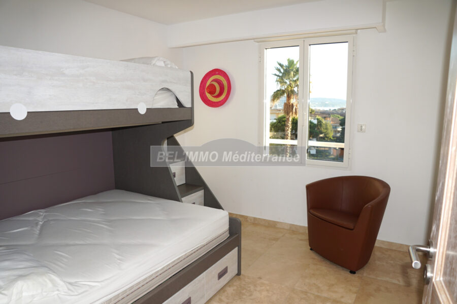 Appartement en location vacances à Cavalaire-sur-Mer — Vue mer — photo 6