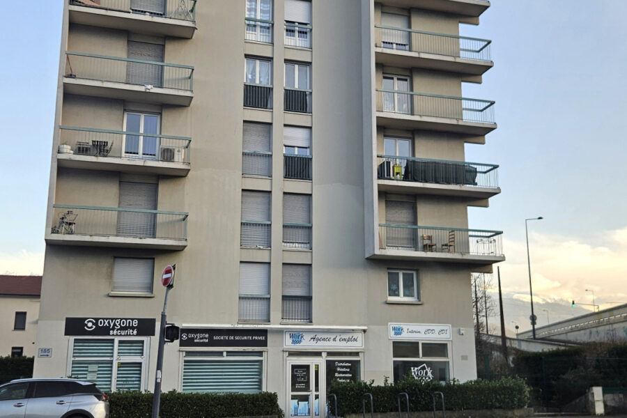 Appartement à vendre à Grenoble — Vue montagne — photo 14