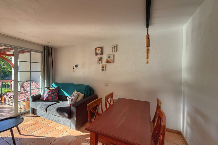 Appartement à vendre à Saint-Jean-Pied-de-Port — Vue parc & jardin — photo 8
