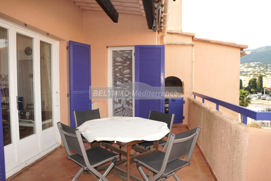 Appartement à vendre à Cavalaire-sur-Mer — Vue mer — photo 2