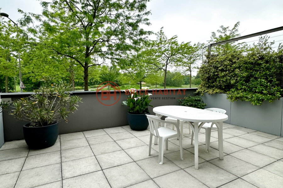 Appartement à louer à Villeneuve-d&rsquo;Ascq — Vue parc & jardin — photo 1