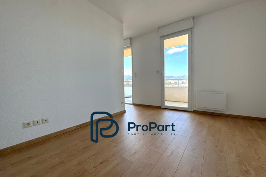 Appartement à vendre à Clermont-Ferrand — Vue montagne — photo 7