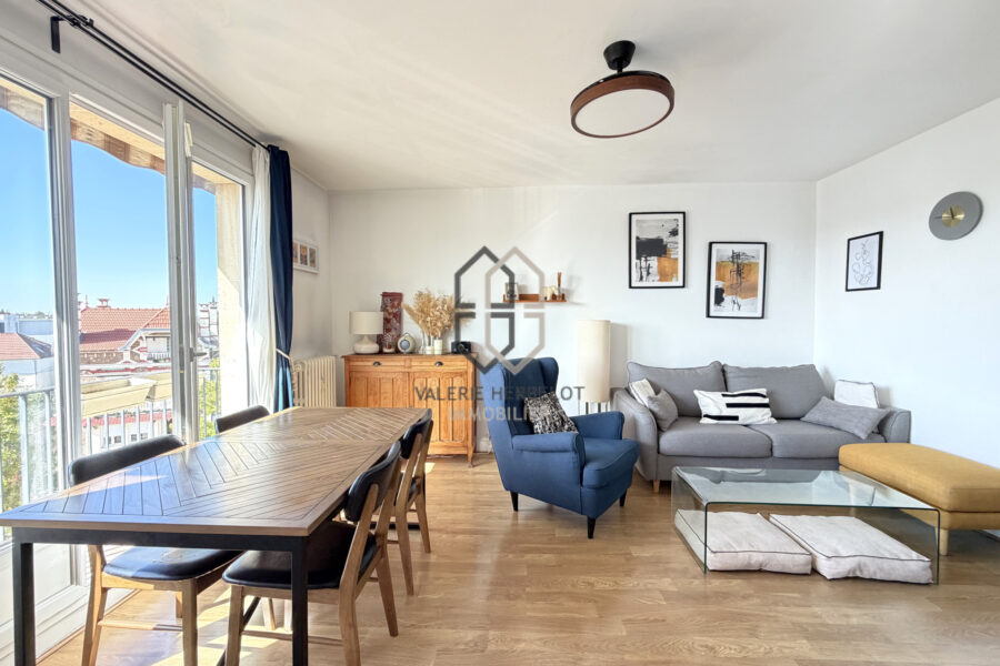 Appartement à vendre à Saint-Maur-des-Fossés — Vue sur la ville — photo 3