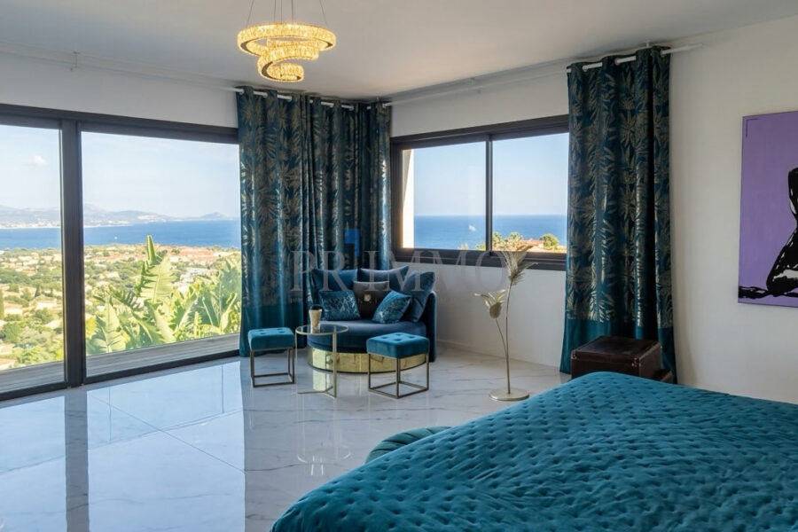 Maison à vendre à Fréjus — Vue mer — photo 9