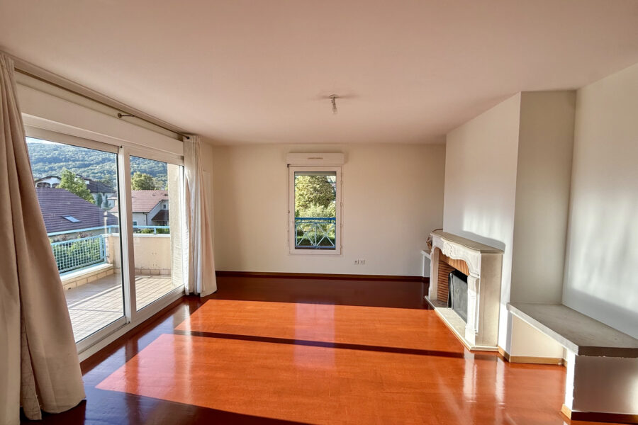Appartement à vendre à Divonne-les-Bains — Vue nature — photo 5