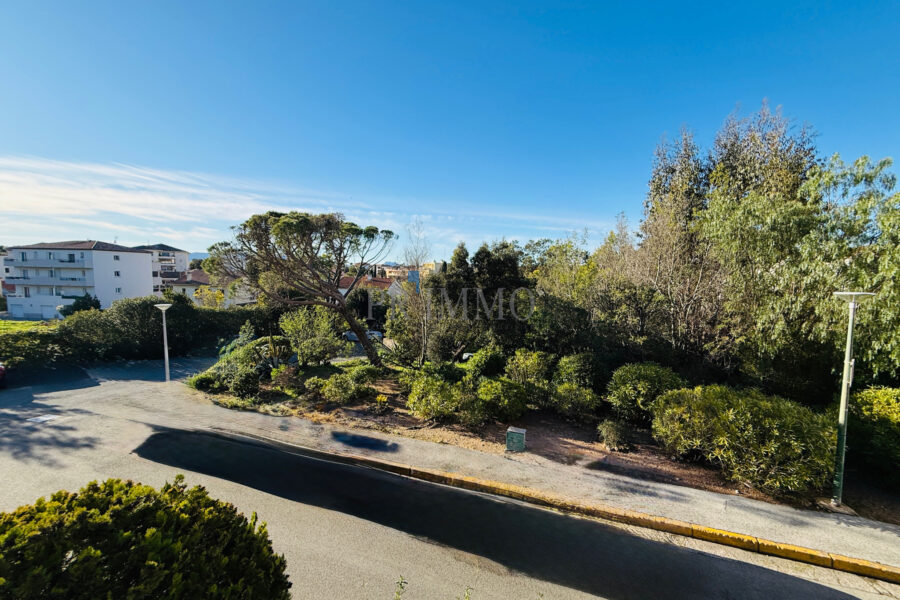 Appartement à vendre à Saint-Raphaël — Vue nature — photo 8