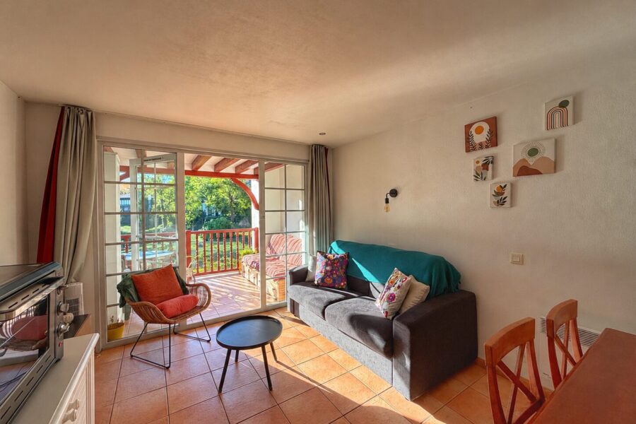 Appartement à vendre à Saint-Jean-Pied-de-Port — Vue parc & jardin — photo 4