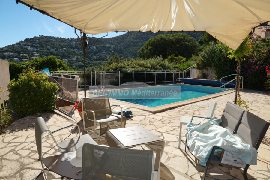 Maison à vendre à Cavalaire-sur-Mer — Vue mer — photo 6