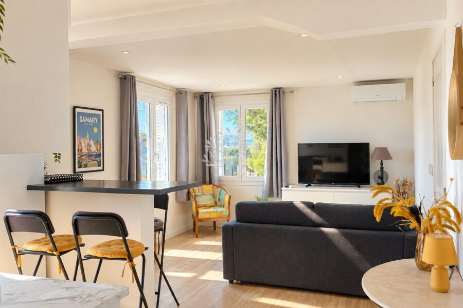 Appartement à vendre à Sanary-sur-Mer — Vue mer — photo 2