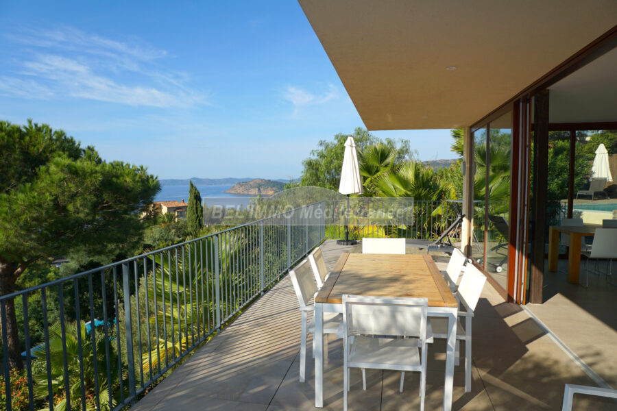 Maison à vendre à Rayol-Canadel-sur-Mer — Vue mer — photo 8